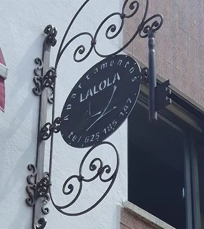 Lalola Ideal Familias 公寓